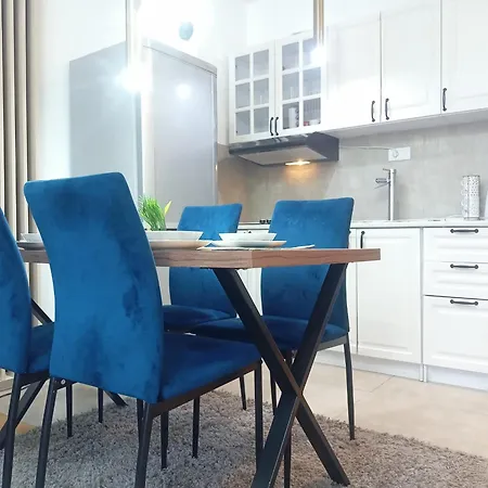 Magnolia Lux - Komplex Hill *